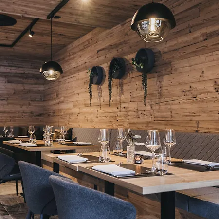Vaya Hotel 4*