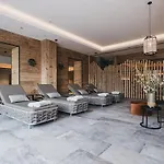 Vaya Hotel 4*