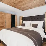Vaya Hotel 4*