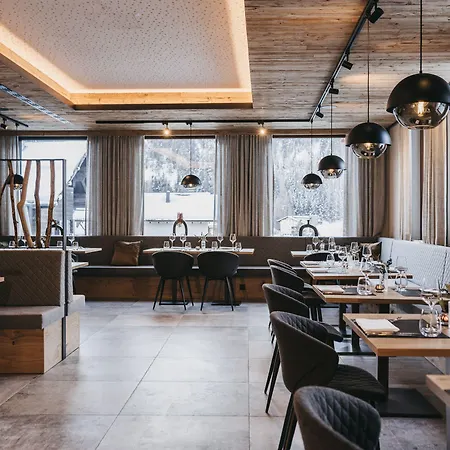 Vaya Hotel 4*
