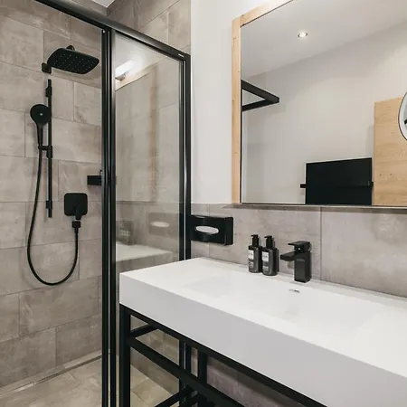 Vaya Hotel 4*